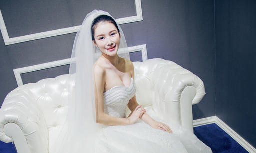 法式浪漫风格婚纱套系