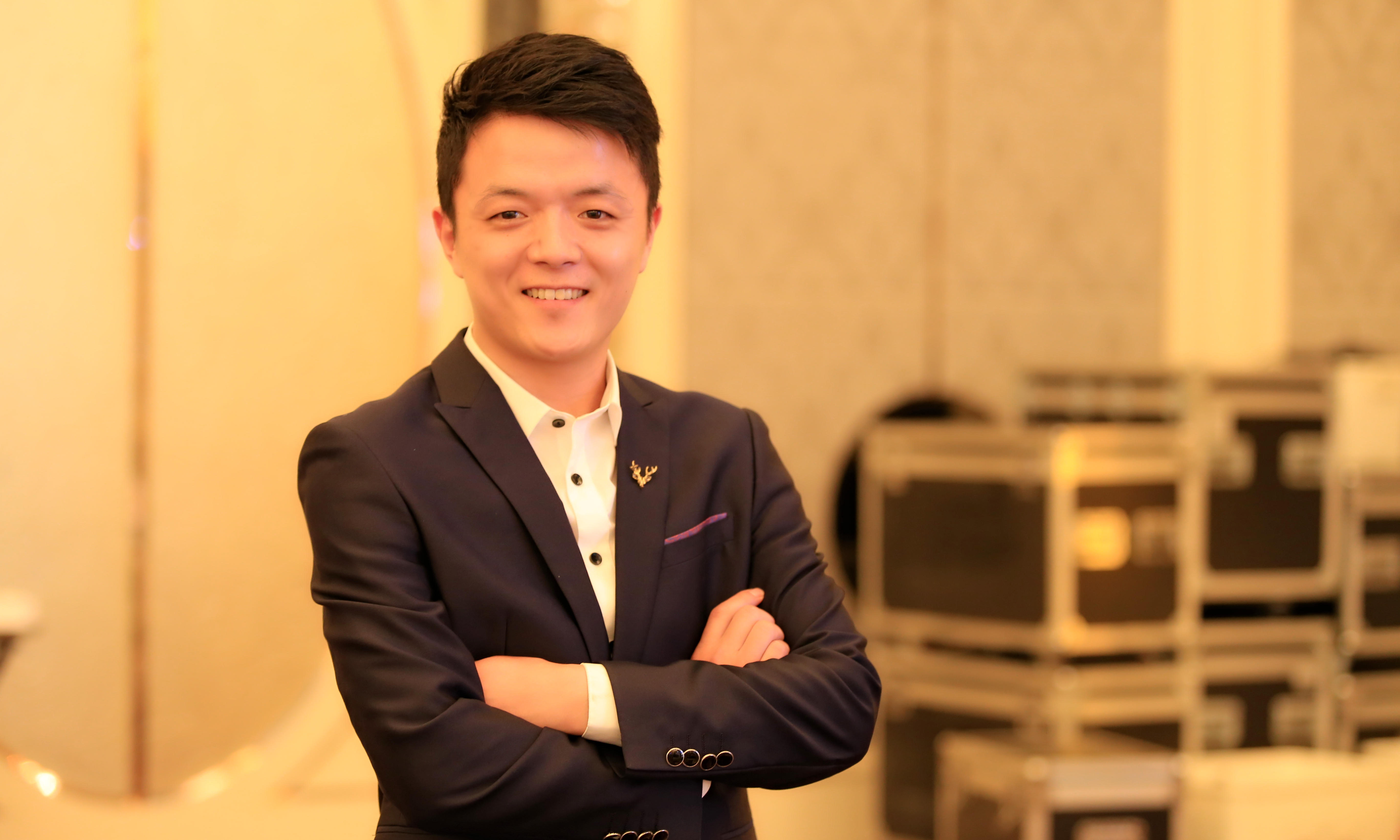 11.20婚礼现场倾情演唱歌曲《母亲》