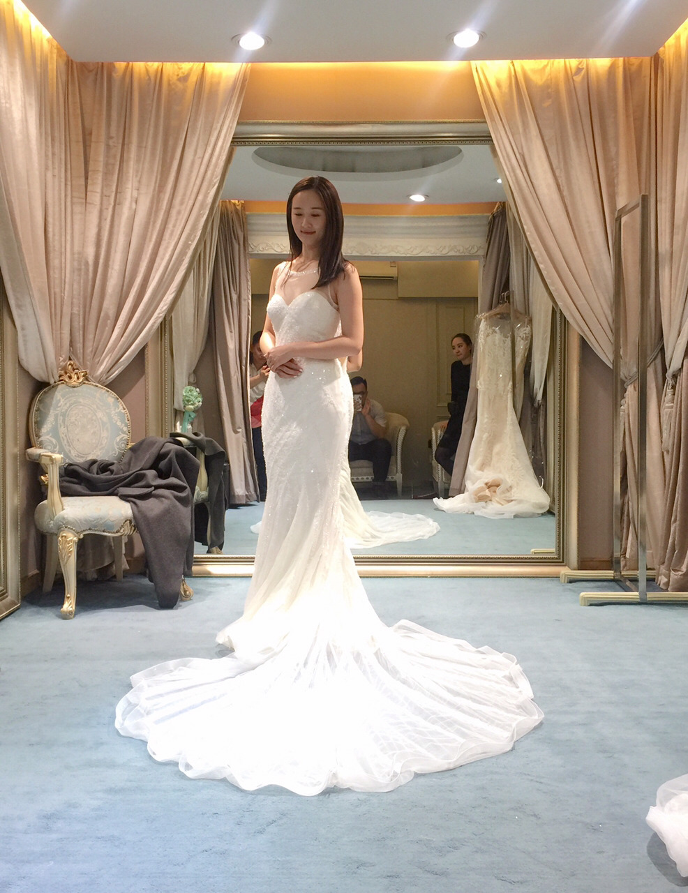上海高端婚纱_上海桑拿会所高端美女(3)