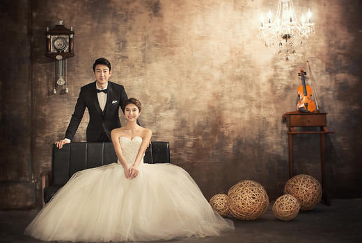 婚纱写真照图片一个人