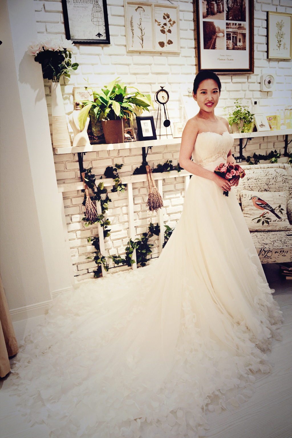 ELIZA BRIDAL精选纯羽系列