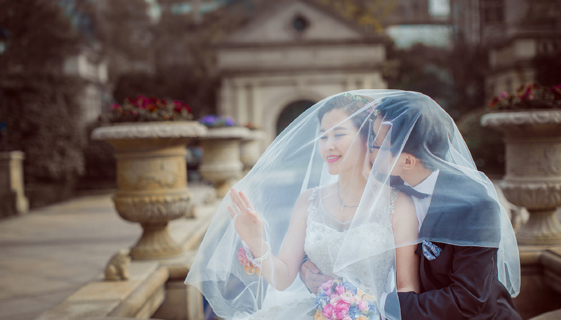分享下我的婚纱照 感觉自己棒棒哒~